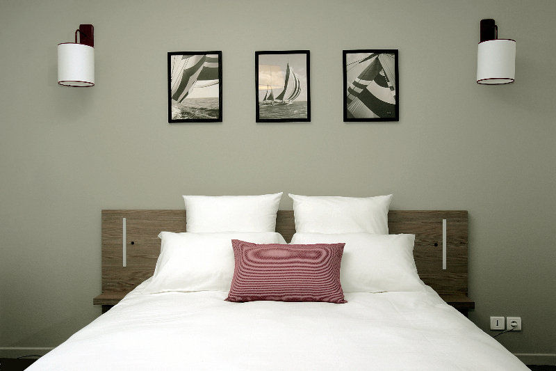 อัปปาร์ตซิตี้ เลอ ม็อง ซองทร์ Aparthotel เลอม็องส์ ภายนอก รูปภาพ